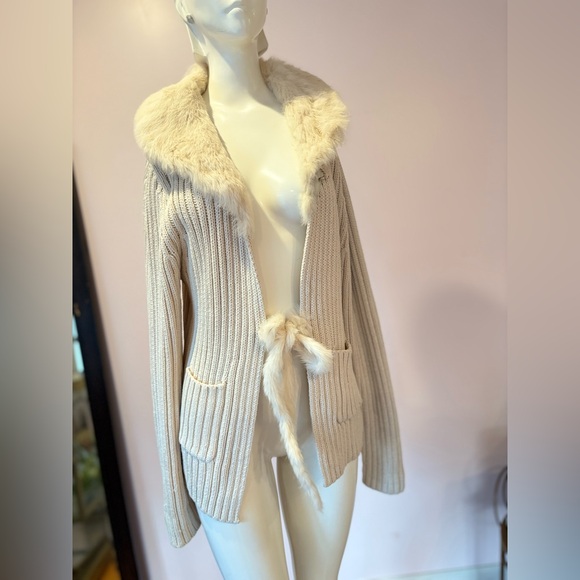 Knit Sweater with Fur Trim - Picture 2 of 6